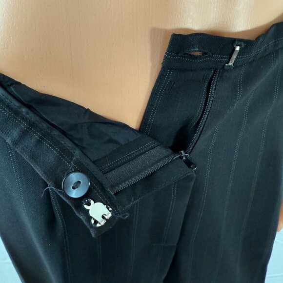 Ann Taylor Black Pinstripe 2-Piece Pant Suit - Classic/Chic/Timeless - Picture 4 of 5